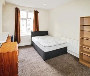 5 bedroom terraced house to rent - Photo 3