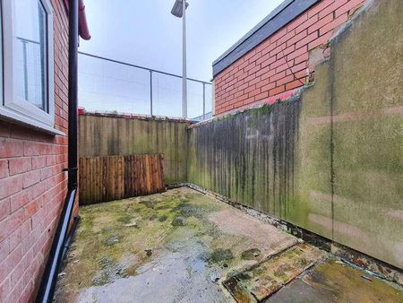 Percy Street, Blackpool, FY1 - Photo 2