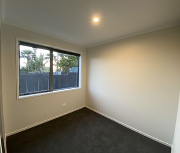 Property Management1/6A Forlong Rise, Helensville - Unit for Rent - Photo 4