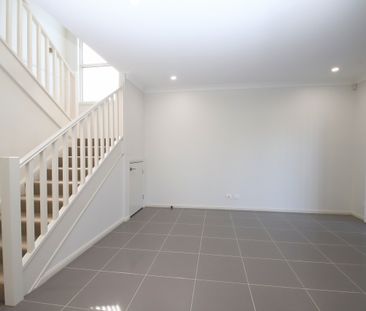83 Rex Road - Photo 2