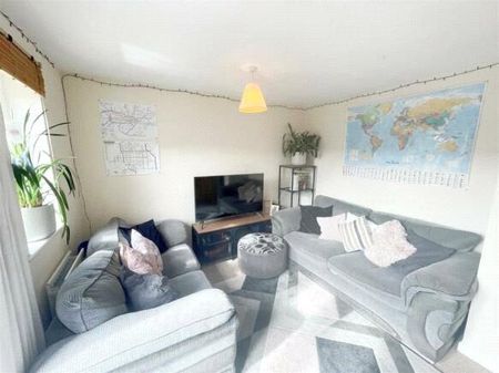 3 bedroom house to rent - Photo 2