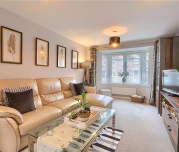 4 bedroom detached house to rent - Photo 2