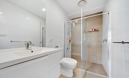 11/22 Max Jacob Avenue, Wright ACT 2611 - Townhouse For Rent | Domain - Photo 5