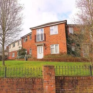 2 bedroom semi-detached house to rent - Photo 3