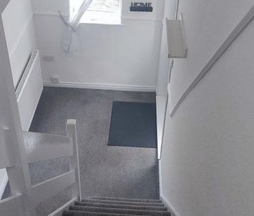 3 bedroom semi-detached house to rent - Photo 6