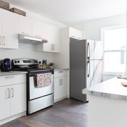 4½ + Bureau Rénové Au Goût Du Jour à Mon - Photo 3