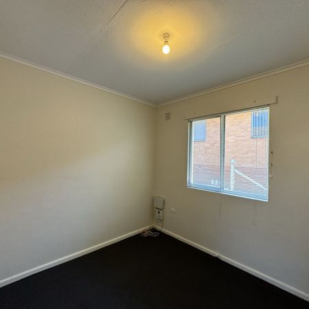 2/13 Adams Street, Queanbeyan - Photo 4