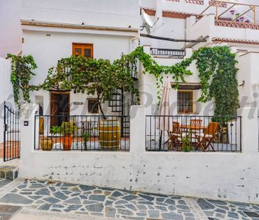 Townhouse in Salares, Inland Andalucia in the mountains - Photo 4