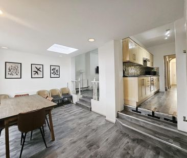 4 bedroom semi-detached house to rent - Photo 3