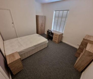 4 bedroom house share to rent - Photo 3