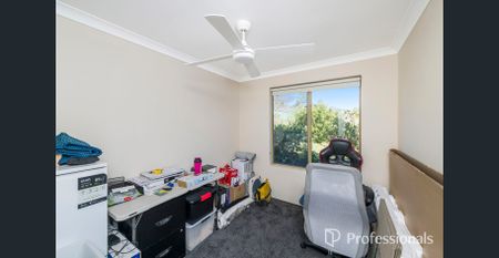 Walk to Local Schools - Spacious 3-Bedroom Coastal Retreat - Photo 4