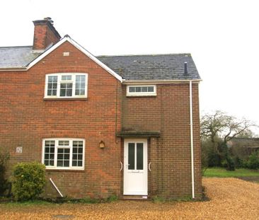 3 bedroom end of terrace house to rent - Photo 2
