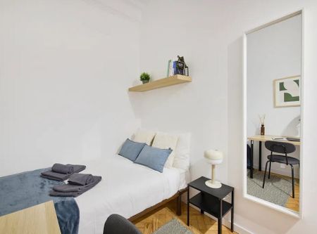 Avenida de Berna, Lisbon, Lisbon 1050-038 - Photo 2