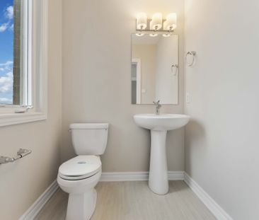 For Lease - 200 Ryan Reynolds Way, Orleans - Convent Glen and Area,... - Photo 4