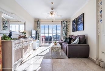 Apartamento con terraza y vistas en Los Cristianos – 0067-04600