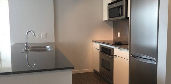 AVAILABLE December 1st- PET ALLOWED FURNISHED 2 BEDROOM @ 788 Hamilton - Photo 2