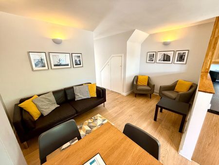 4 Bed End Terrace, Lodge Road, SO14 - Photo 3