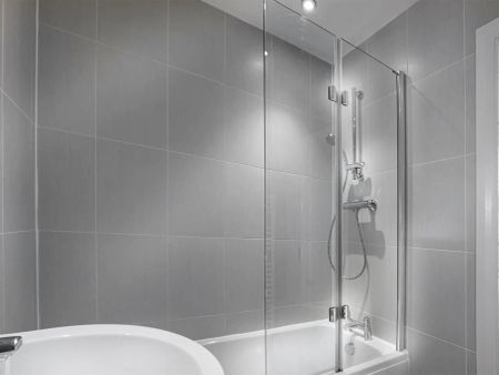 1 Bed, Apartment - Photo 5