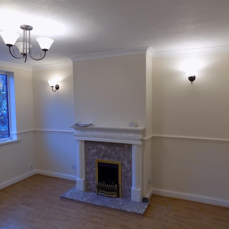 3 bedroom semi-detached house to rent - Photo 1