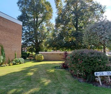 Albany Gardens, Hampton Lane, Solihull - Photo 2