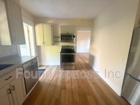 $1,999 / 2 br / 1 ba / 47 superior st - Photo 2