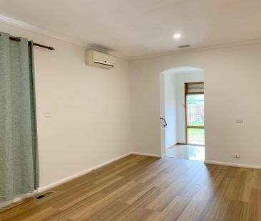 Family Home in Sought after School Zone - Photo 3