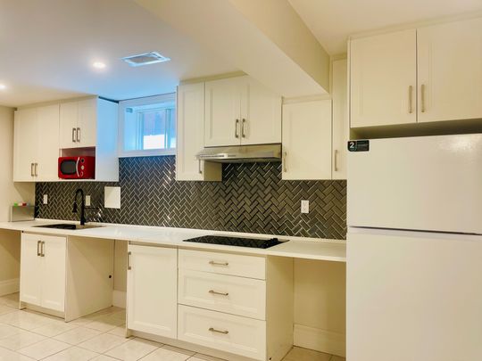 For Lease - 16 Rustic Road Unit# Lower, Toronto, Ontario - Photo 1