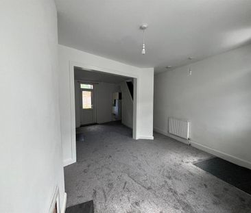 3 bedroom house to rent - Photo 3
