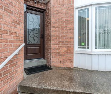 For Lease - 43 Donisi Avenue, Vaughan, Ontario - Photo 3