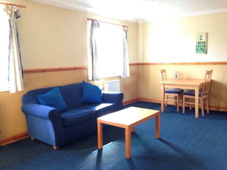 2 Bed Flat, Claverhouse Drive, EH16 - Photo 2