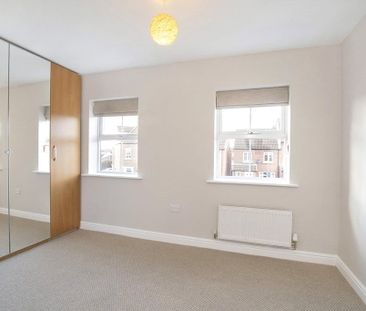 Fantastic refurbished to a very high standard, 3 bedroom terraced u... - Photo 6