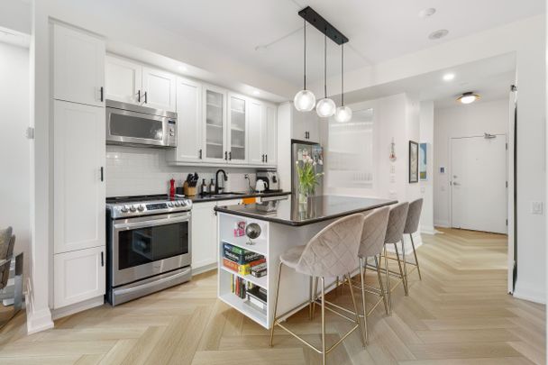 For Lease - 20 Scrivener Square Unit# 305, Toronto, Ontario - Photo 1