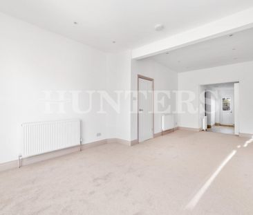 3 bedroom House To Let Total Size: 1206 SQ FT - Photo 1