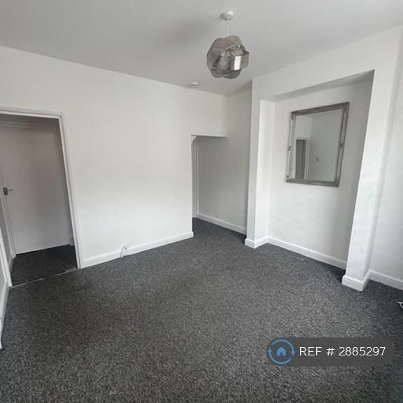 4 bedroom terraced house to rent - Photo 1