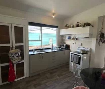 THREE BEDROOM - WAITARA - Photo 4