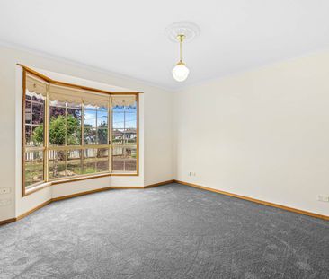 Family Home in Convenient Sebastopol Location - Photo 1