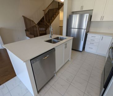 For Lease - 203 BROADACRE Drive, Kitchener, Ontario - Photo 5