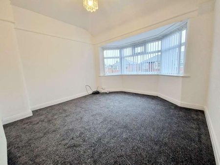 Lichfield Drive, Swinton, M27 - Photo 4