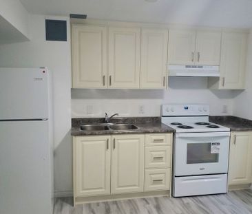 For Lease - 65 Michigan Avenue, Brampton, Ontario - Photo 5