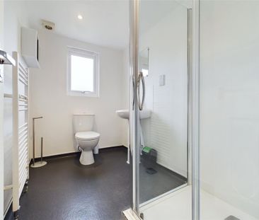 4 bedroom terraced house to rent - Photo 2