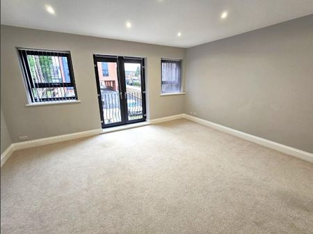 2 bedroom flat to rent - Photo 4