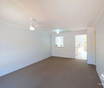 Quiet & Good Location Resort Style Gated Townhouse - Photo 4