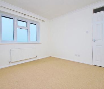 1 bedroom end of terrace house to rent - Photo 2