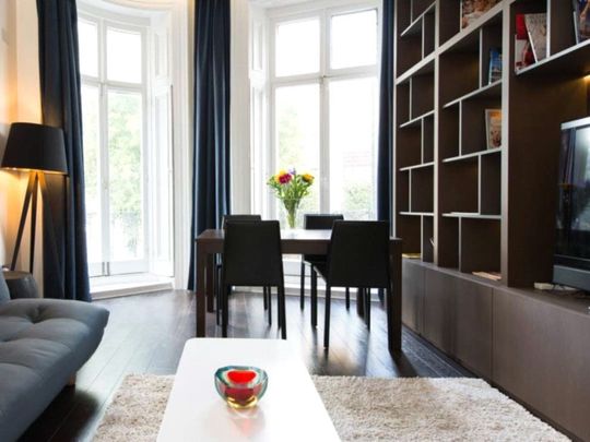 Bishops Bridge Road, London, W2 flat to rent - Photo 1