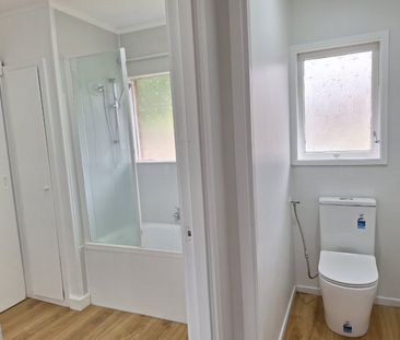 Freshly Renovated brick and tile! - Photo 4