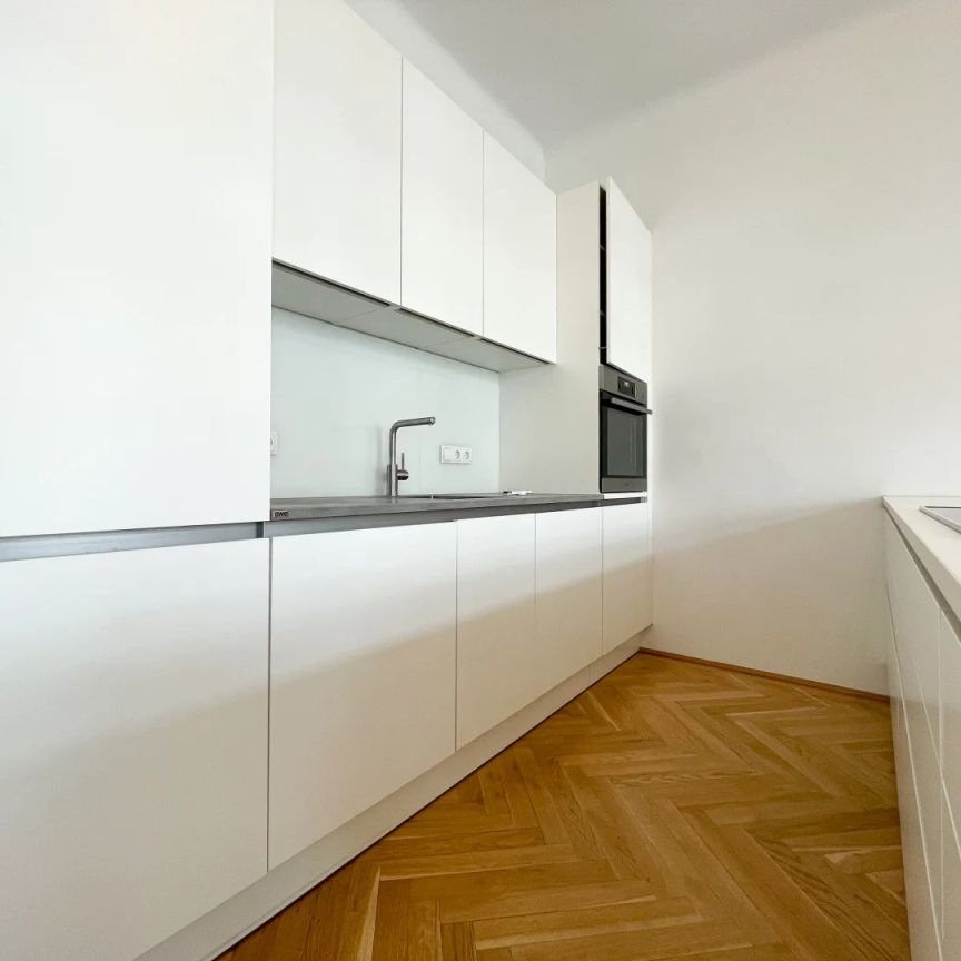 LUXURIÖS WOHNEN! Prachtvolle 5-Zimmerwohnung in 1030 Wien mit Balkon sowie Loggiafläche zu vermieten - Foto 1