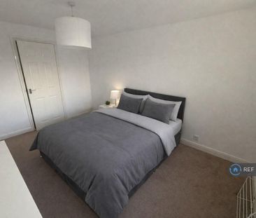 1 bedroom in a house share to rent - Photo 2