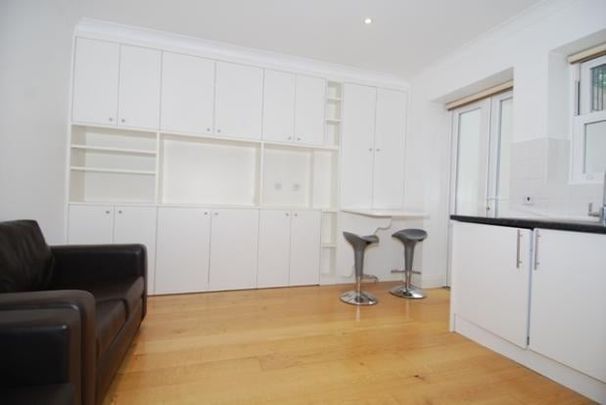 2 Bed Flat, Parliament Hill, NW3 - Photo 1