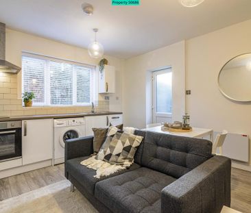 1 bedroom flat to rent - Photo 2