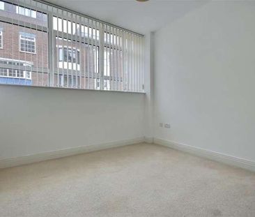 Quay House, Broad Street, Portsmouth, PO1 - Photo 1